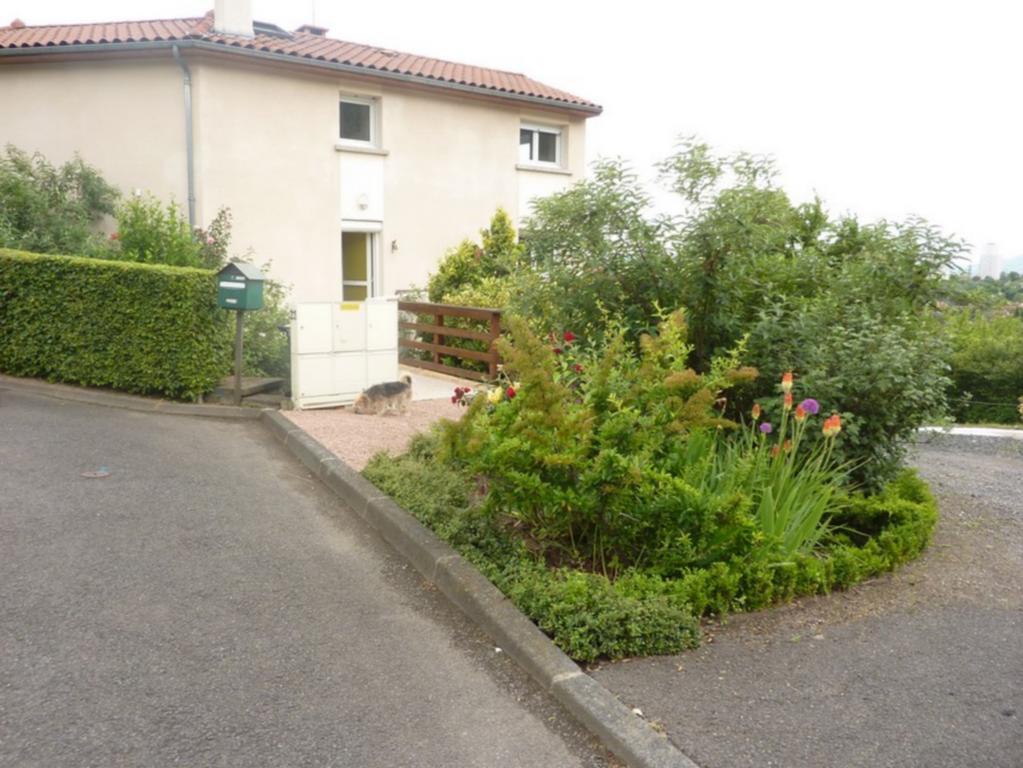 Joli petit Appart sur les Côtes de Cébazat/Clermont Ferrand Extérieur photo