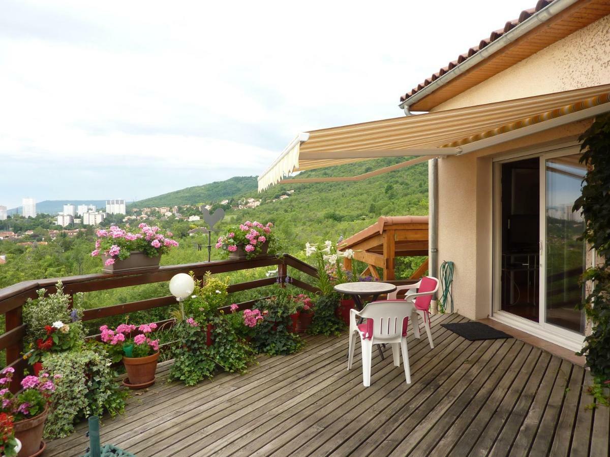 Joli petit Appart sur les Côtes de Cébazat/Clermont Ferrand Extérieur photo